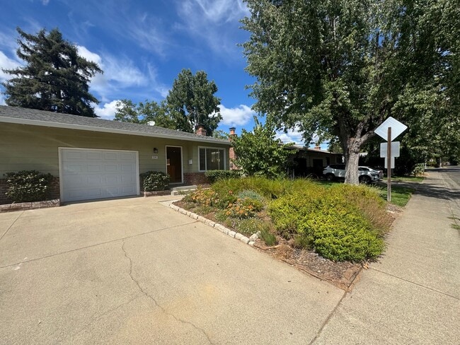 property at 1541 Gary Way