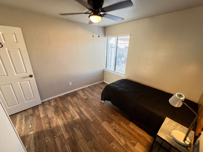 3645 W Hadley St in Phoenix, AZ - Building Photo - Building Photo