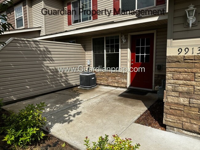 9913 Vera Cruz Ln in Brooklyn Park, MN - Building Photo - Building Photo