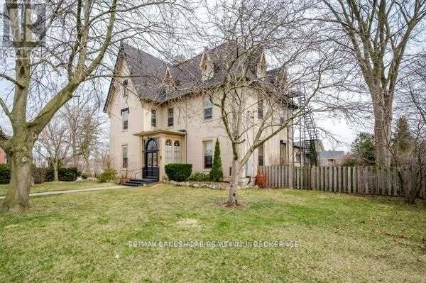 property at 364 George St