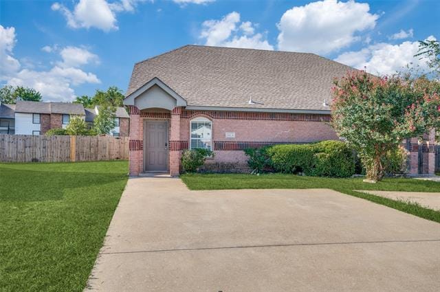 325 Queens Ct S in Mansfield, TX - Building Photo - Building Photo