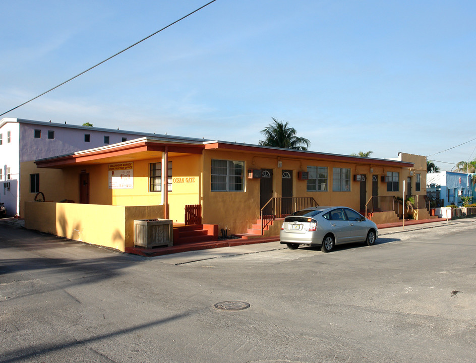 308 Pierce St in Hollywood, FL - Foto de edificio