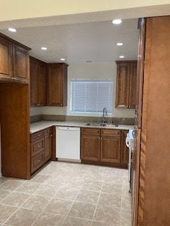 20807 Roscoe Blvd in Los Angeles, CA - Building Photo - Building Photo