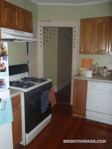 71 Foster St in Boston, MA - Building Photo - Building Photo