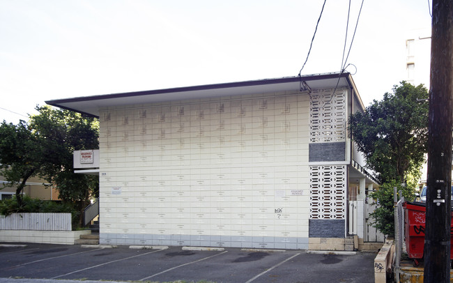 1418 Liholiho St in Honolulu, HI - Foto de edificio - Building Photo