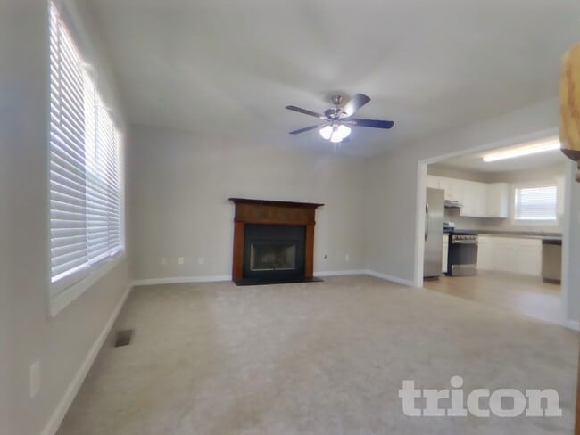 504 Hillcrest Cross Rd in Canton, GA - Building Photo - Building Photo