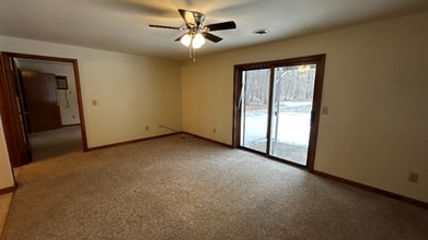 916 Kings Rd in Schenectady, NY - Foto de edificio - Building Photo