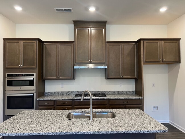 Room in Townhome on Rivulet Wy in Harrisburg, NC - Building Photo - Building Photo