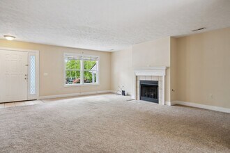 210 Willow Oak Dr NW in Christiansburg, VA - Building Photo - Building Photo