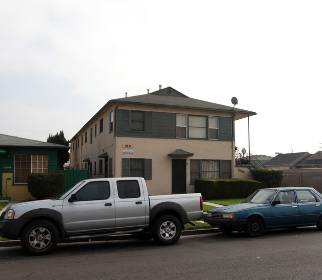 6510 Brynhurst Ave in Los Angeles, CA - Foto de edificio - Building Photo