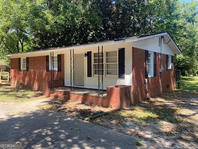 property at 126 Woodland Dr