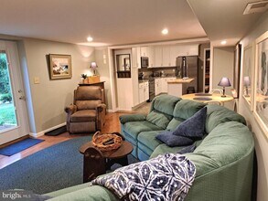 6113 Fox Point Rd in Fredericksburg, VA - Building Photo - Building Photo