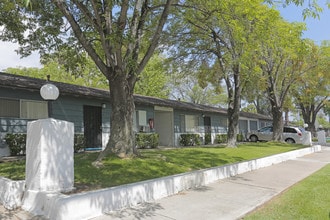 Terre at S Anza in El Cajon, CA - Building Photo - Building Photo