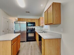 770 Peachtree Meadows Cir in Kernersville, NC - Building Photo - Building Photo