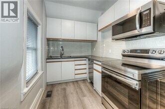 313 Wellington St N in Kitchener, ON - Building Photo - Building Photo