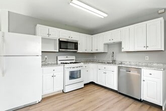 6440 Azalea Dr in Fort Wayne, IN - Building Photo - Building Photo