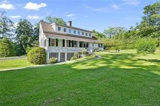 4 Ironworks Hill Rd in Brookfield, CT - Building Photo - Building Photo