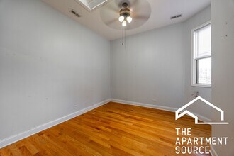 2122 N Milwaukee Ave, Unit 3 in Chicago, IL - Foto de edificio - Building Photo