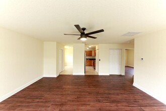 13342 87th St N in West Palm Beach, FL - Building Photo - Building Photo