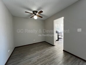7030 Barrington Ct in Woodridge, IL - Building Photo - Building Photo