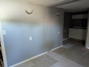 11430 Rohrman Rd in Port Richey, FL - Building Photo - Building Photo