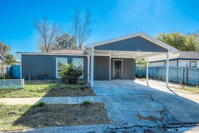 3320 Hays St in Pasadena, TX - Building Photo - Building Photo