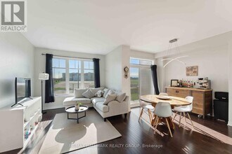 203 Finsbury Ave in Ottawa, ON - Building Photo - Building Photo