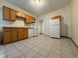 26 Forest St, Unit #6 in Cambridge, MA - Building Photo