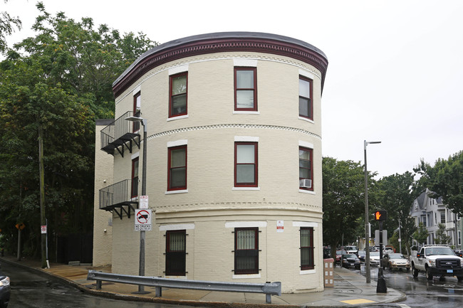 Walnut Washington in Jamaica Plain, MA - Building Photo - Building Photo