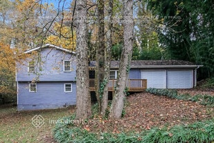 2984 Sawgrass Trail SW in Lilburn, GA - Building Photo