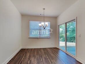5265 Valley Dr in Cumming, GA - Building Photo - Building Photo