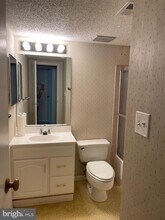 11837 Shire Ct-Unit -22 in Reston, VA - Foto de edificio - Building Photo