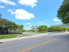 1770 Meridian Ave in Miami Beach, FL - Foto de edificio - Building Photo