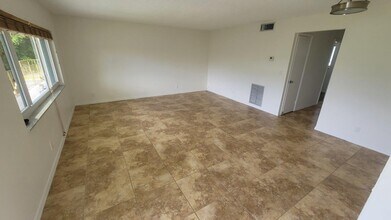 222 N Federal Hwy in Lake Worth Beach, FL - Building Photo - Building Photo