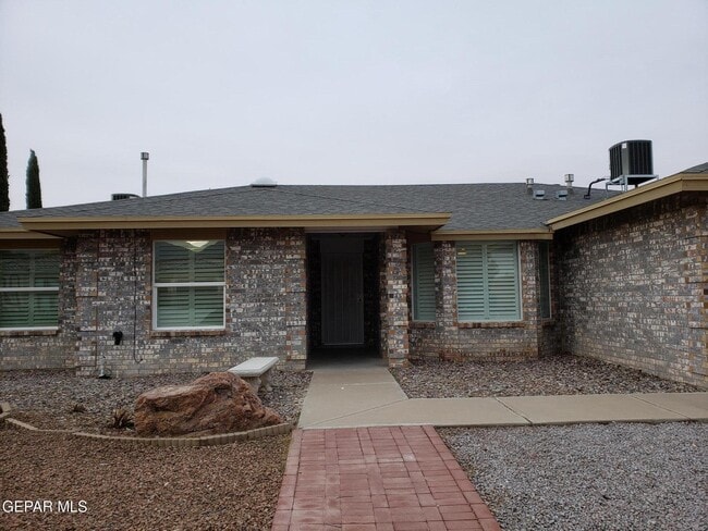 4365 Loma De Oro Dr in El Paso, TX - Building Photo - Building Photo