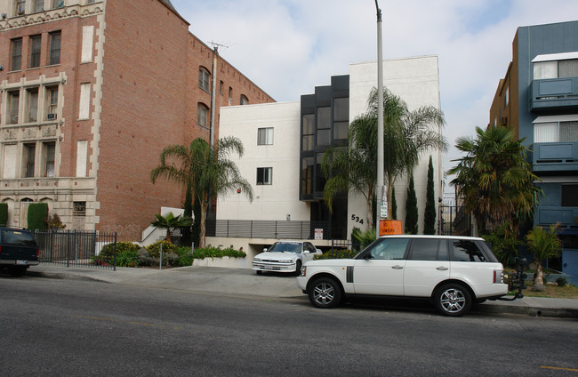 Oxford Apartments in Los Angeles, CA - Building Photo - Building Photo