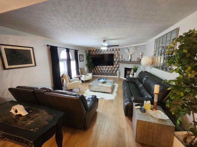 8178 Slate Ridge Blvd in Reynoldsburg, OH - Building Photo - Building Photo