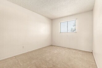 5742 N 43rd Dr in Glendale, AZ - Building Photo - Building Photo