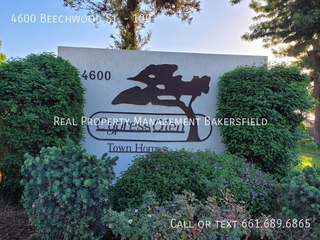 4600 Beechwood St in Bakersfield, CA - Building Photo - Building Photo