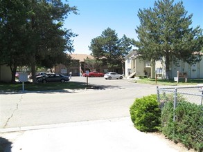 The Maples Apartments in Nampa, ID - Foto de edificio - Building Photo