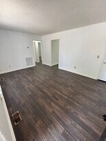 4762 Trenton Dr in Nashville, TN - Building Photo