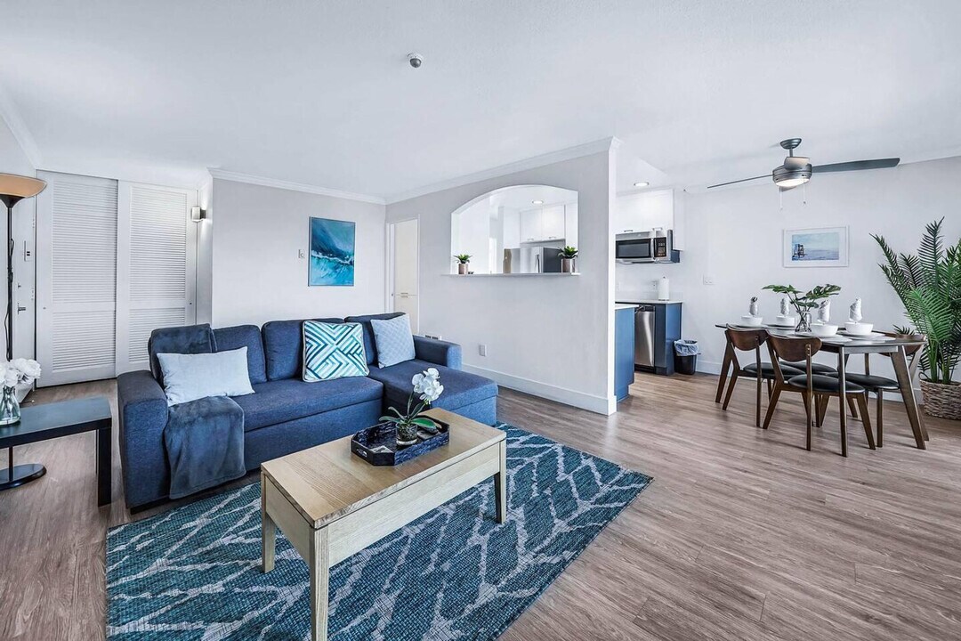 360 The Village-Unit -FL2-ID406365P in Redondo Beach, CA - Building Photo