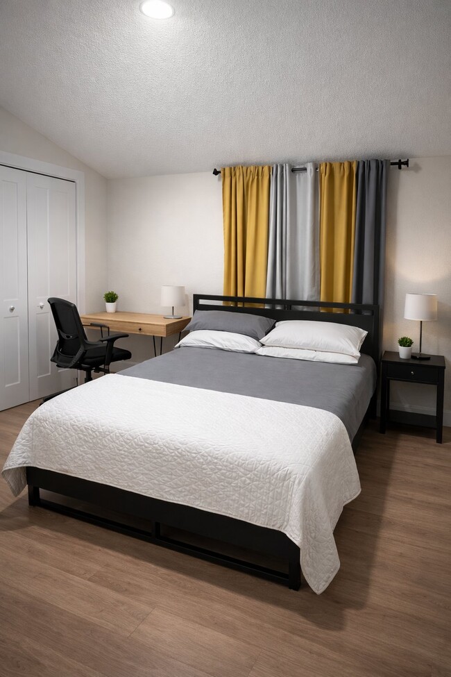 property at 801 E Knollwood St