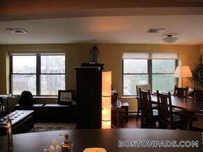 197 Sidney St in Cambridge, MA - Foto de edificio - Building Photo