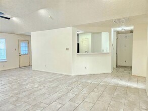 13814 Dentwood Dr in Houston, TX - Building Photo - Building Photo