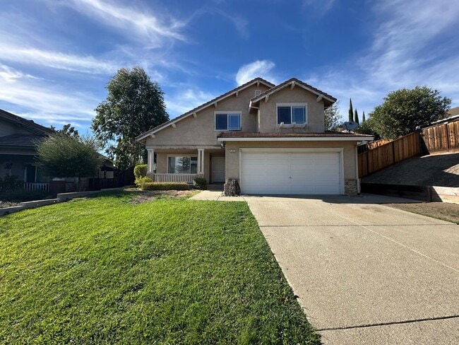 4304 Whitehoof Way