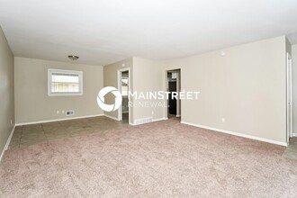 2 Addison Ct in Louisville, KY - Building Photo - Building Photo