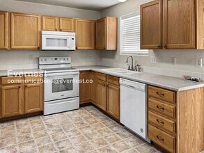 451 Stardust Ct in Dacono, CO - Building Photo - Building Photo