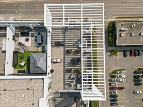 Alto Towers in London, ON - Building Photo - Building Photo