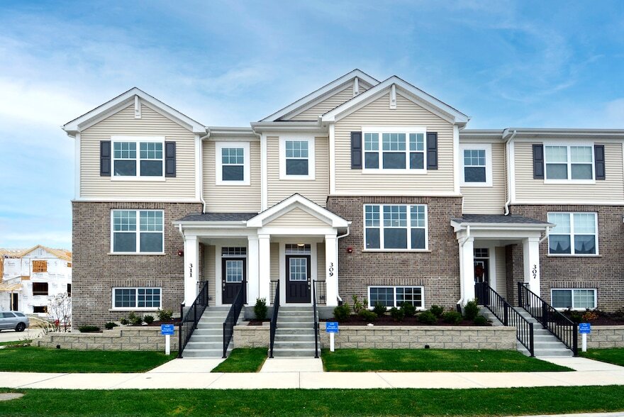 309 Timberleaf Cir in Roselle, IL - Building Photo